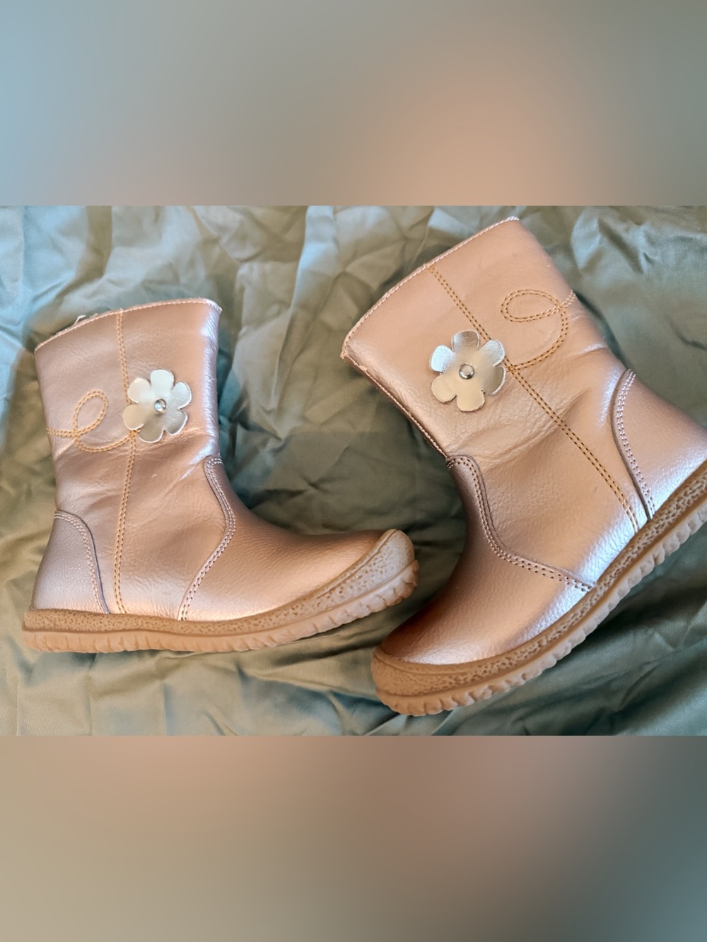 L’ amour Metallic rose gold Flower Accent Winter Boots - Kids Shoes
